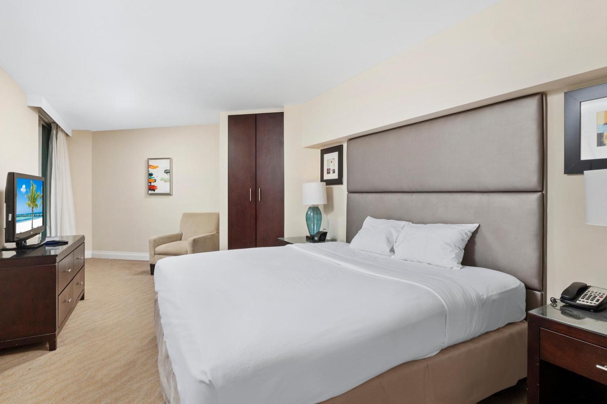 Gallery One - A Doubletree Suites By Hilton Hotel Форт Лодърдейл Екстериор снимка